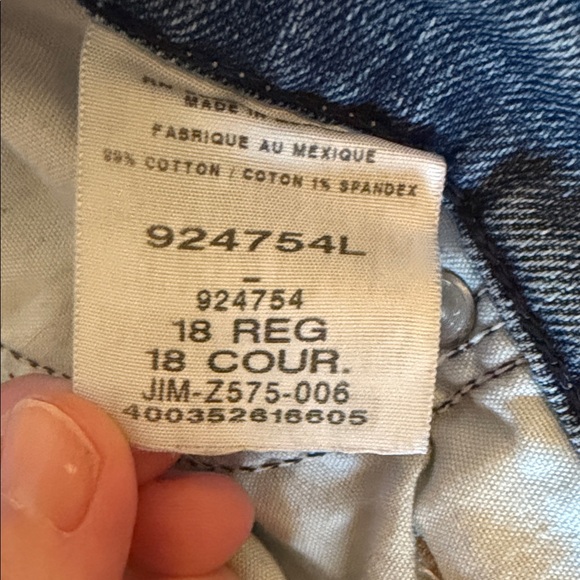 Cabela's Women's Straight Leg Blue Jeans - Picture 2 of 8